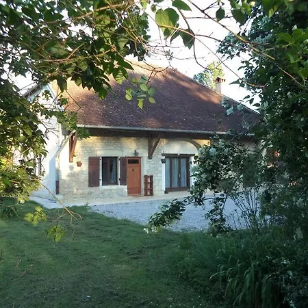 Holiday home Espace Famille Montmillon Chamblay