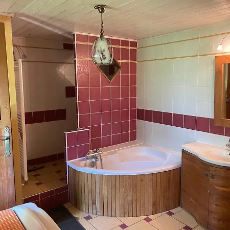 Espace Famille Montmillon Holiday home Chamblay